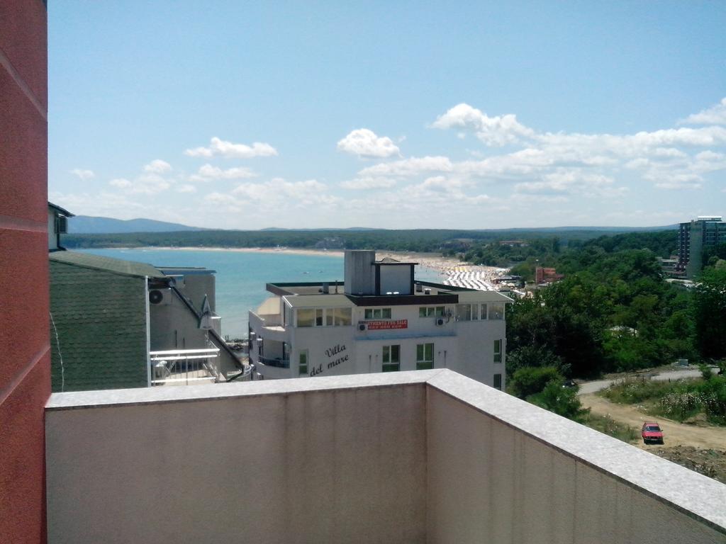 La Piazza Primorsko Rooms & Apartments Экстерьер фото
