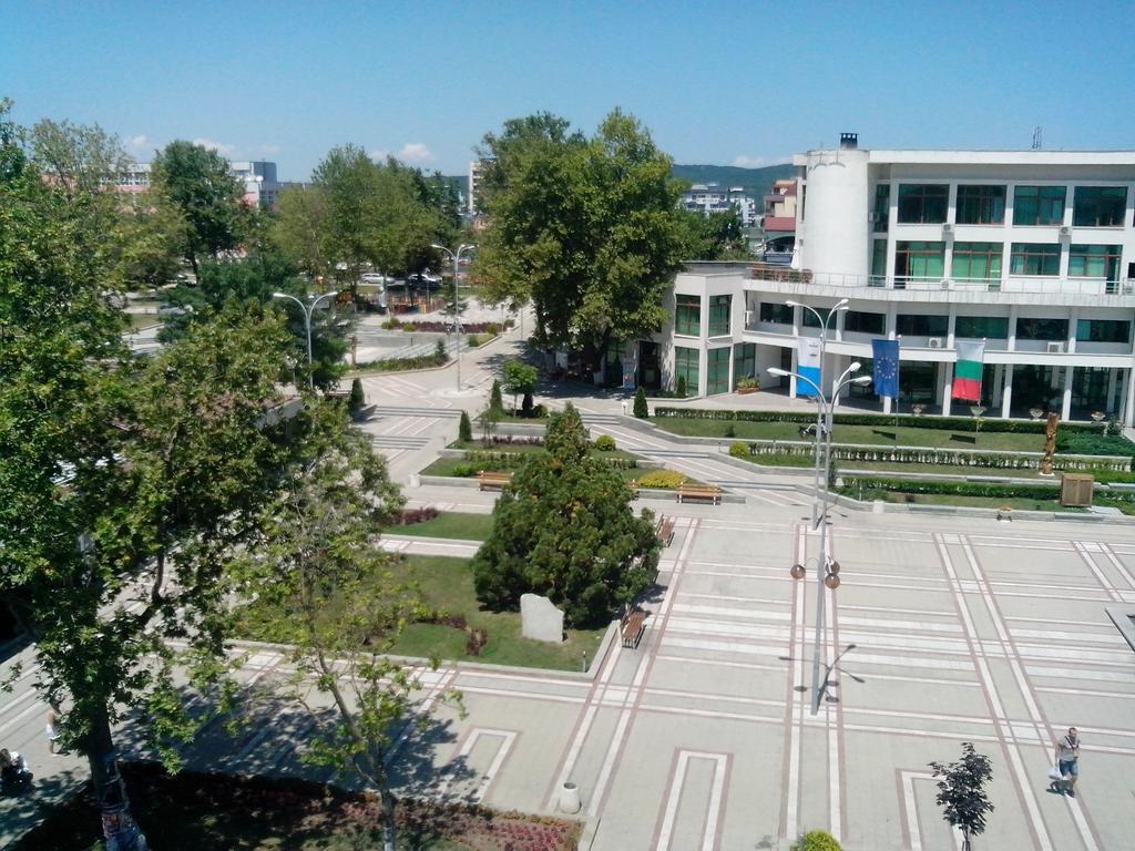La Piazza Primorsko Rooms & Apartments Экстерьер фото