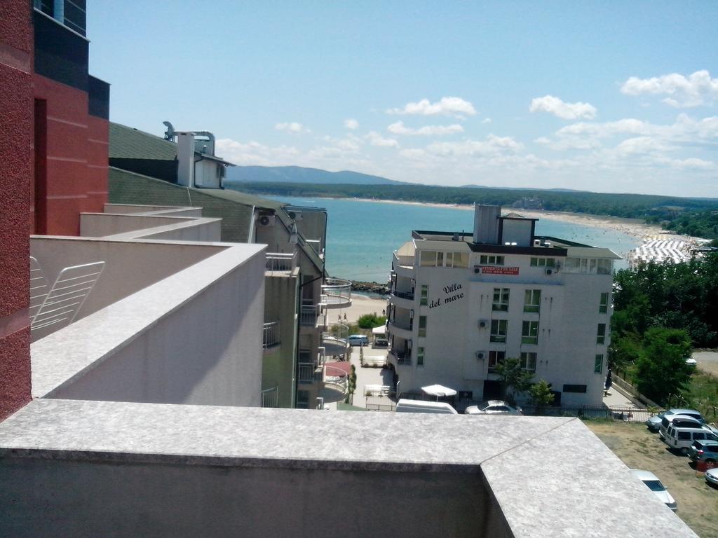 La Piazza Primorsko Rooms & Apartments Экстерьер фото