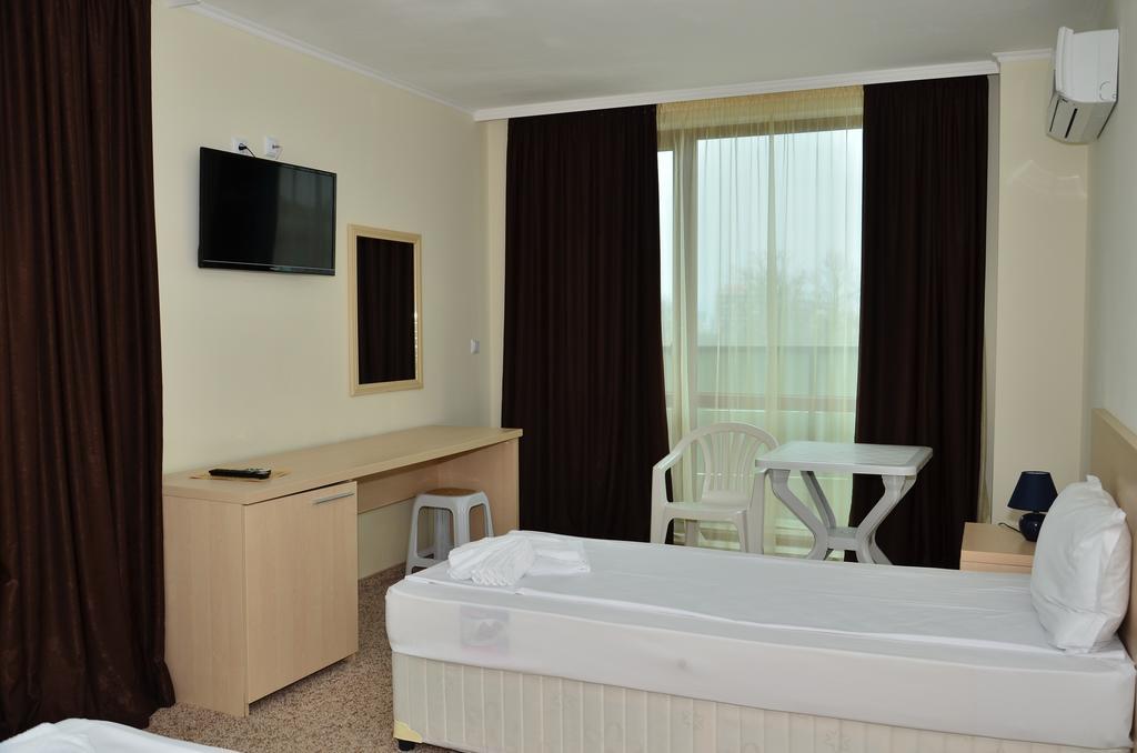La Piazza Primorsko Rooms & Apartments Номер фото