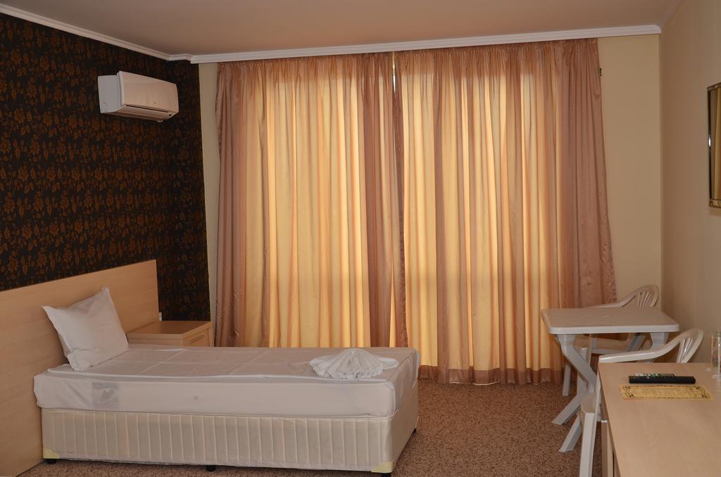 La Piazza Primorsko Rooms & Apartments Номер фото