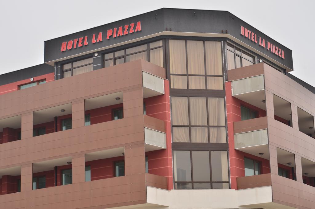 La Piazza Primorsko Rooms & Apartments Экстерьер фото
